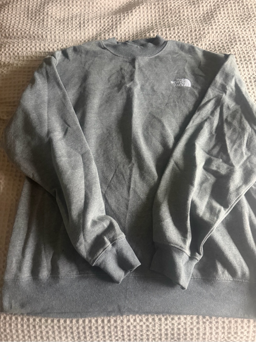 The North Face Men's Crewneck Sweatshirt in Gray